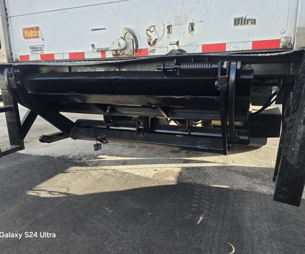 2009 FREIGHTLINER BUSINESS CLASS M2 REFRIGERATED SUPRA 150 005