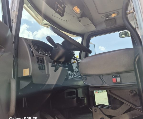 2009 PETERBILT 348 TANDEM AXLE DOUBLE FRAME & 20FT FLATBED TRUCK 008