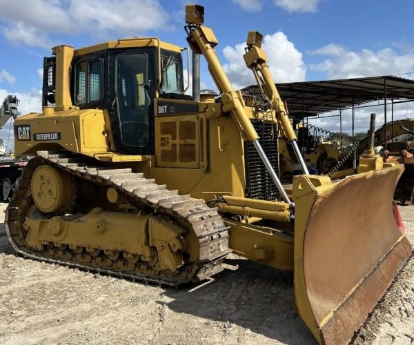 2010 CATERPILLAR D6T XL ENCLOSED CAB 004