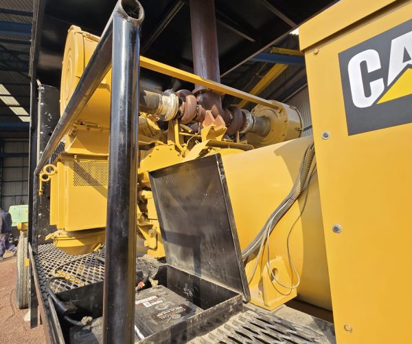 2010 GENERATOR ELECTRIC CATERPILLAR 3508 DIESEL 010