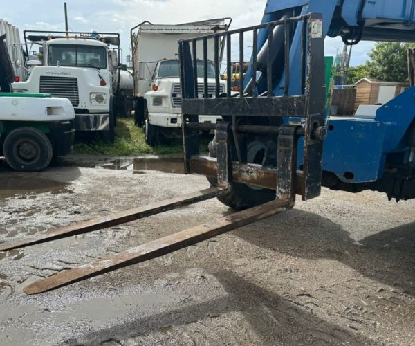 2010 GENIE GTH-844 TELEHANDLER 8,000 LBS CAPACITY 44 FT LIFT 007
