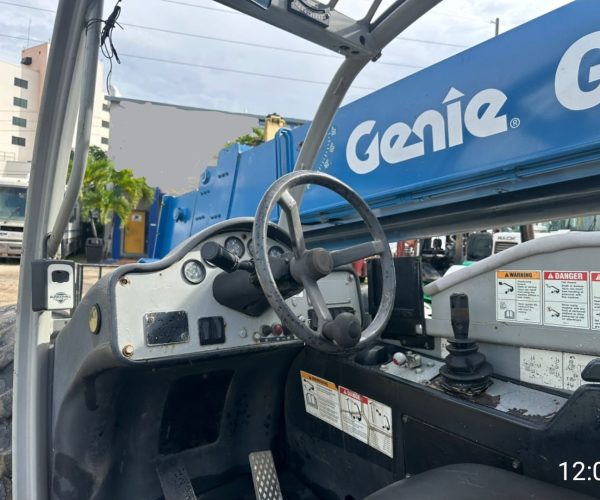 2010 GENIE GTH-844 TELEHANDLER 8,000 LBS CAPACITY 44 FT LIFT 008