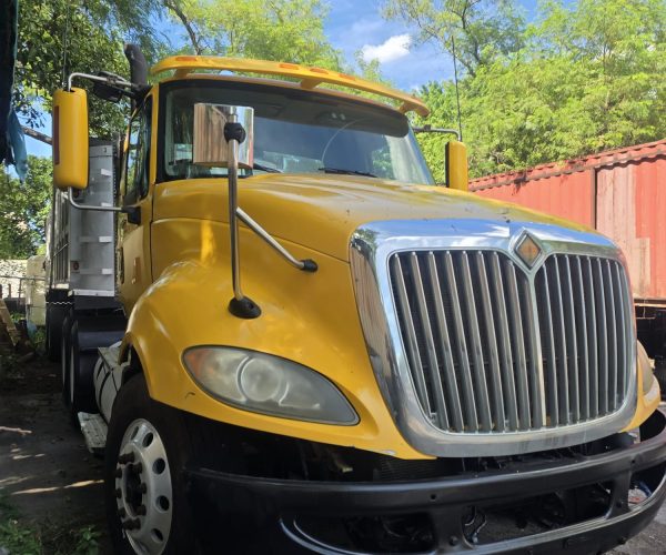2010 INTERNATIONAL DAY CAB TANDEM AXLE W WET LINE KIT & HILL 003