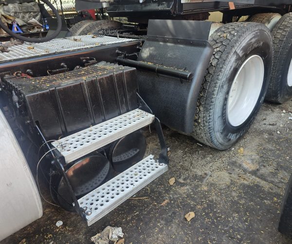 2010 INTERNATIONAL DAY CAB TANDEM AXLE W WET LINE KIT & HILL 008
