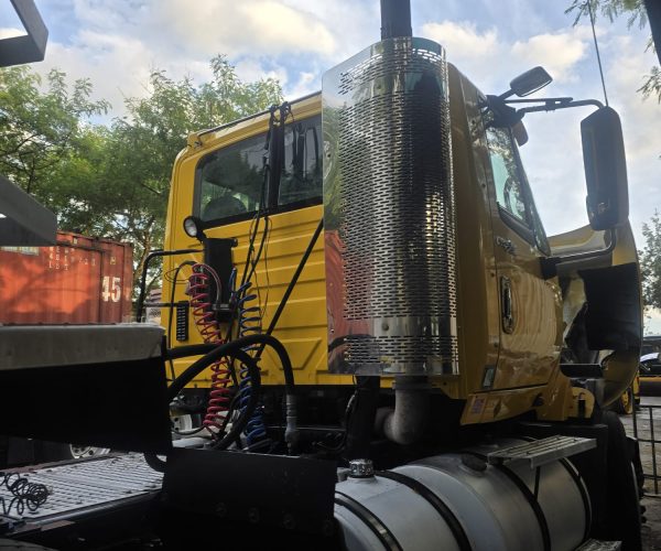2010 INTERNATIONAL DAY CAB WITH WET LINE KIT & TANDEM AXLE 008