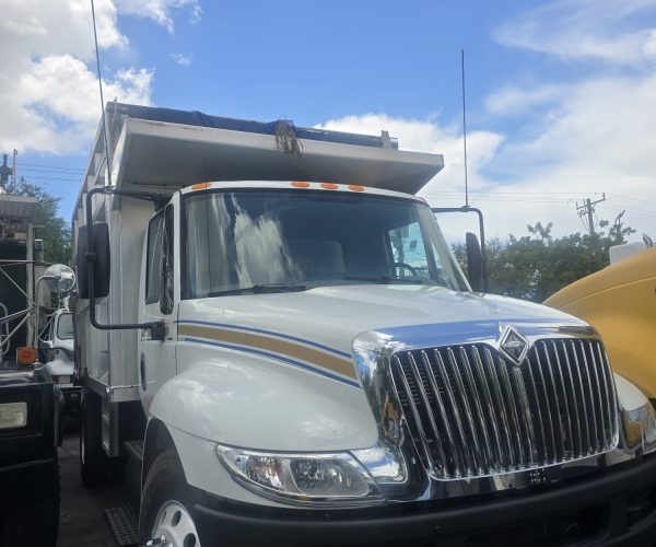 2010 INTERNATIONAL SINGLE AXLE LANDSCAPE DUMP TRUCK 003