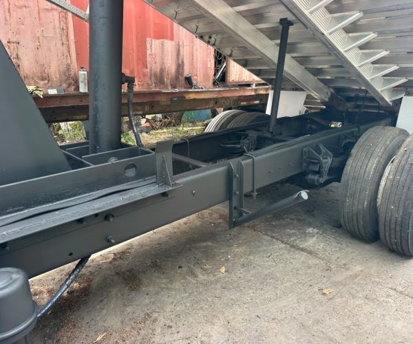 2010 INTERNATIONAL SINGLE AXLE LANDSCAPE DUMP TRUCK 014