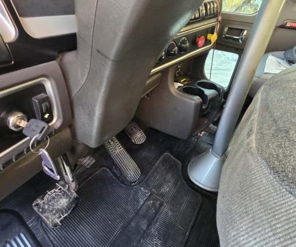 2010 KENWORTH W900 DUMP TRUCK TRI-AXLE 009