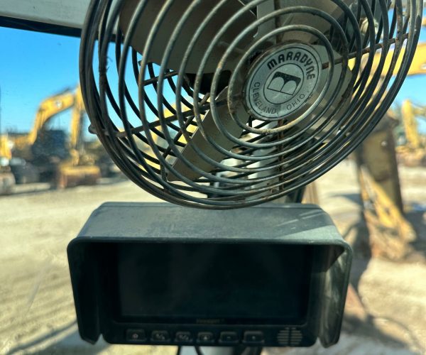 2010 TADANO MANTIS MODEL 14010 CRAWLER CRANE 70 TONS CAPACITY FOUR SECTION BOOM 013