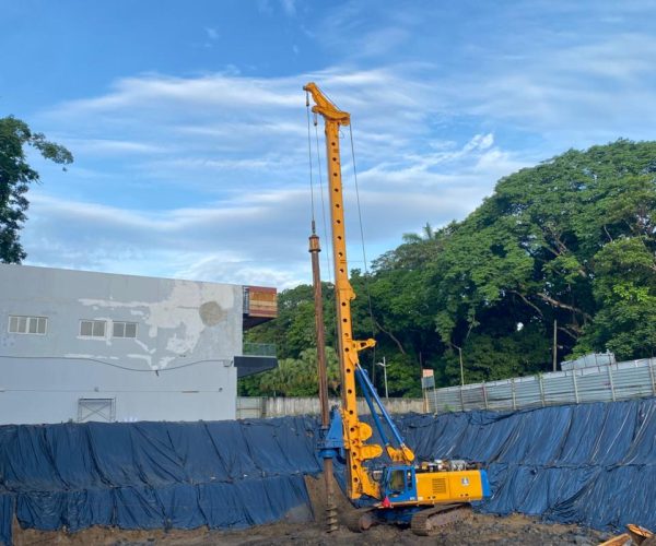 2011 BAUER BG 28 H ROTARY DRILLING RIG OPERATING WEIGHT 90 003