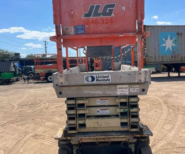 2011 JLG 3246ES ELECTRIC SCISSOR LIFT 32 FT PLATFORM HEIGHT 38 002