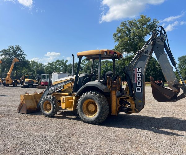 2011 JOHN DEERE 310SJ BACKHOE OPEN CAB 002