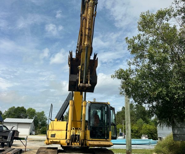 2011 KOMATSU PC200LC8 EXCAVATOR CAB AC W HAMMER LINE KIT & BUCKET 001