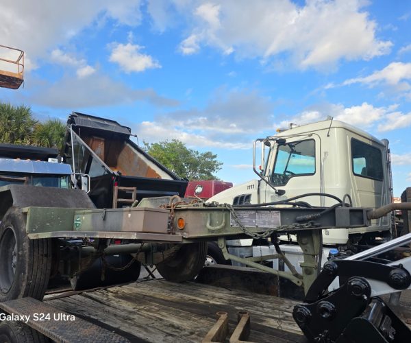 2011 M200A1 MILITARY GENERATOR TRAILER CAPACITY 5000 LBS 2.5 TONS 003