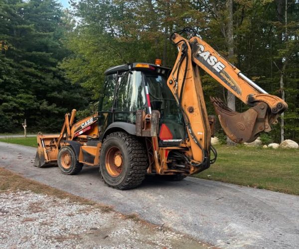 2012 CASE 580SN 4X4 BACKHOE LOADER W CAB 002