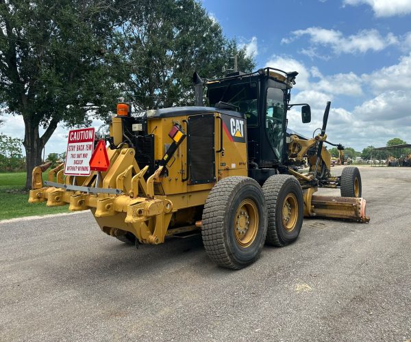 2012 CATERPILLAR 140M MOTOR GRADER CAB WHIT REAR RIPPER 001