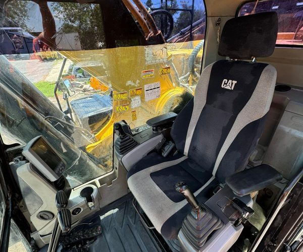 2012-CATERPILLAR-349E-L-TRACKED-EXCAVATOR-NEW-PAINT-AC-016