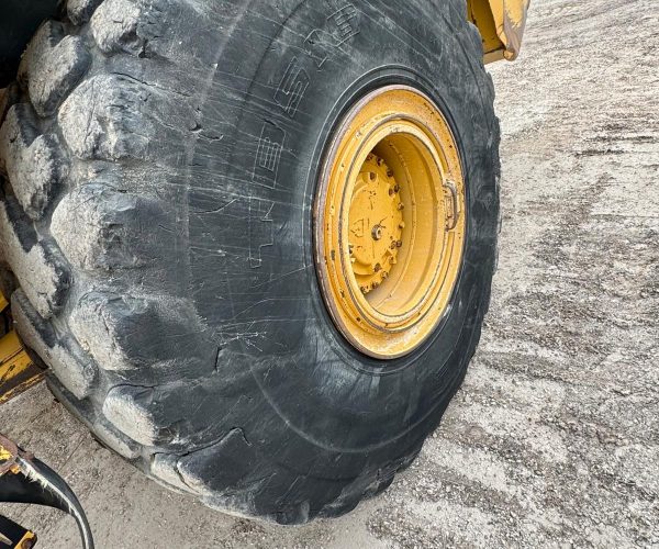 2012 CATERPILLAR ARTICULATED TRUCK 740B 021