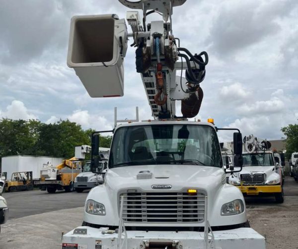 2012 FREIGHTLINER M2 106 4X4 ALTEC DM47BR DIGGER 003