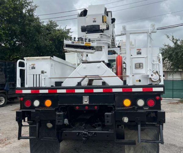 2012 FREIGHTLINER M2 106 4X4 ALTEC DM47BR DIGGER 005