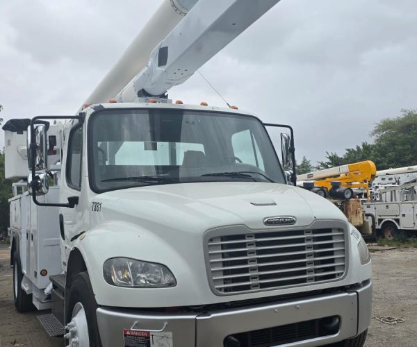 2012 FREIGHTLINER M2 BUCKET TRUCK ALTEC AL755 003