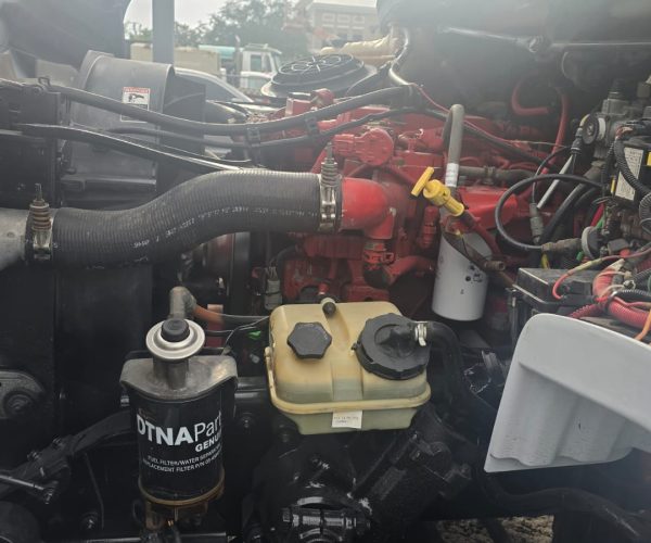 2012 FREIGHTLINER M2 CHIPPER & DUMP VERSALIFT 53FT HIGHT CUMMINS ISX ENGINE 009