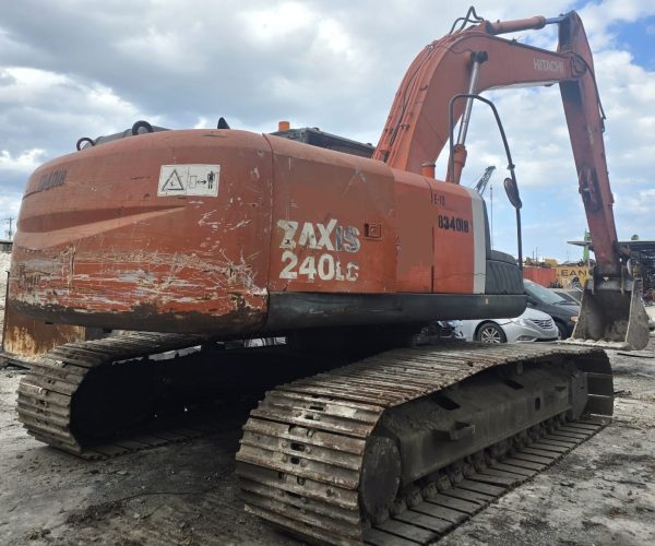 2012 HITACHI ZAXIS 240LC EXCAVATOR ENCLOSED CAB 001
