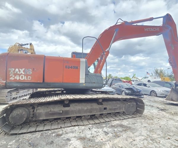 2012 HITACHI ZAXIS 240LC EXCAVATOR ENCLOSED CAB 002