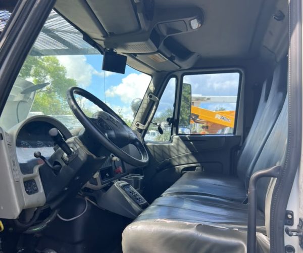 2012 INTERNATIONAL ALTEC AM55 60 FT DOUBLE MEN BUCKET & UTILITY TRUCK 009