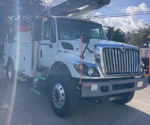 2012 INTERNATIONAL BUCKET TRUCK ALTEC TA40 45FT 004