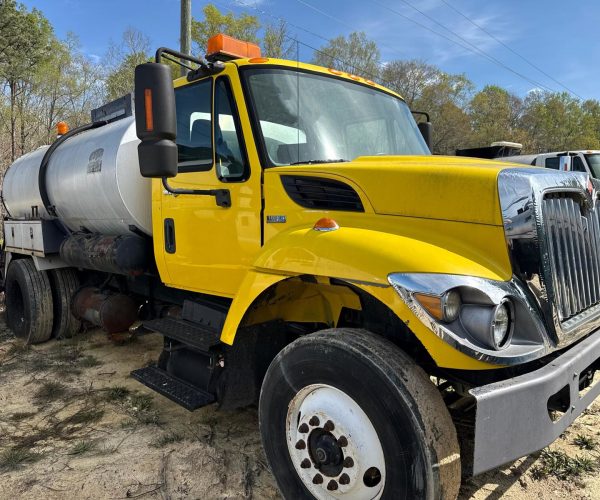 2012 INTERNATIONAL ETNYRE BLACK TOPPER CENTENNIAL 002