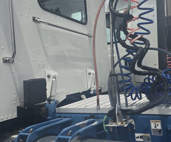 2012 PETERBILT 367 FLATTOP W SINGLE BUNK 004