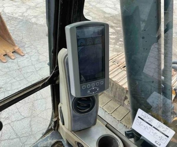 2013 CATERPILLAR 320E EXCAVATOR ENCLOSED CAB AC 008