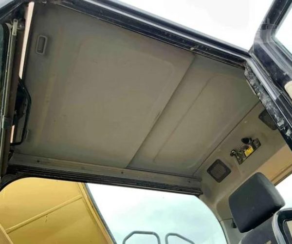 2013 CATERPILLAR 320E EXCAVATOR ENCLOSED CAB AC 011