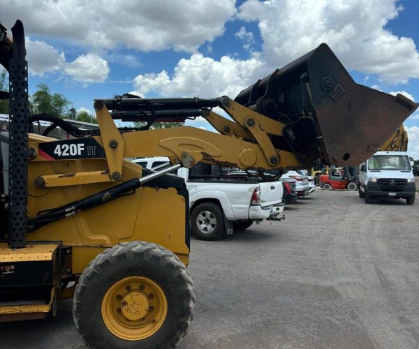 2013 CATERPILLAR 420F IT BACKHOE LOADER 4X4 002