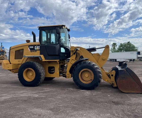 2013 CATERPILLAR 938K WHEEL LOADER CAB, FORKS & BUCKET 001