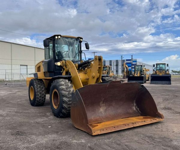2013 CATERPILLAR 938K WHEEL LOADER CAB, FORKS & BUCKET 002