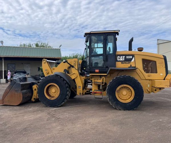 2013 CATERPILLAR 938K WHEEL LOADER CAB, FORKS & BUCKET 005
