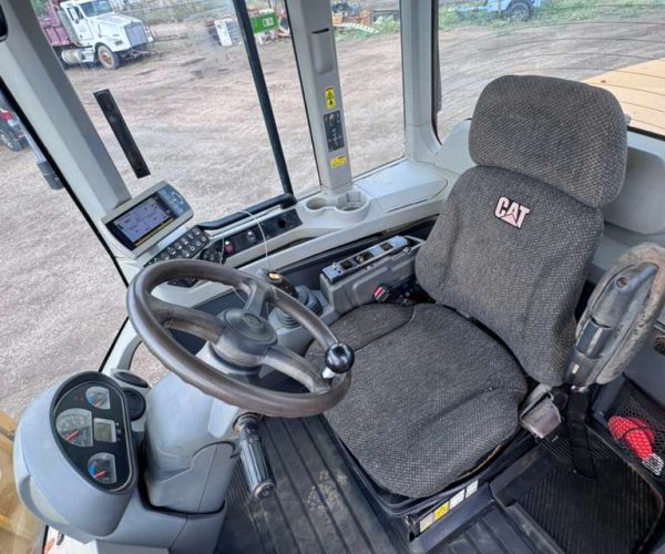 2013 CATERPILLAR 938K WHEEL LOADER CAB, FORKS & BUCKET 008