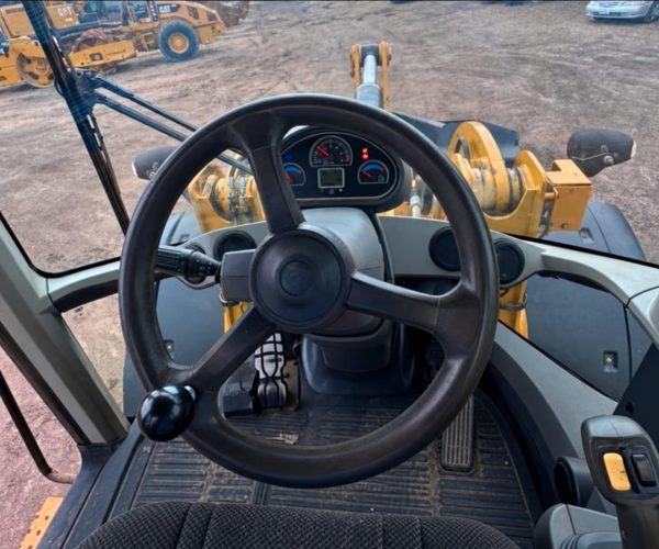 2013 CATERPILLAR 938K WHEEL LOADER CAB, FORKS & BUCKET 013