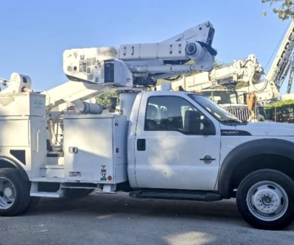 2013 FORD 550 ALTEC TA40 45FT W JIB 2 OUTRIGGERS 007