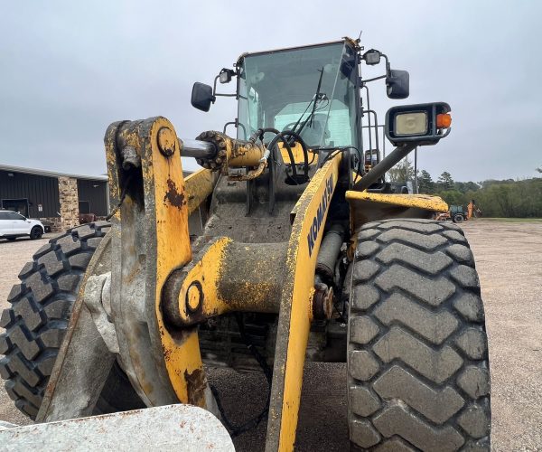 2013 KOMATSU WA380 WHEEL LOADER ENCLOSED CAB AC HEAT 005