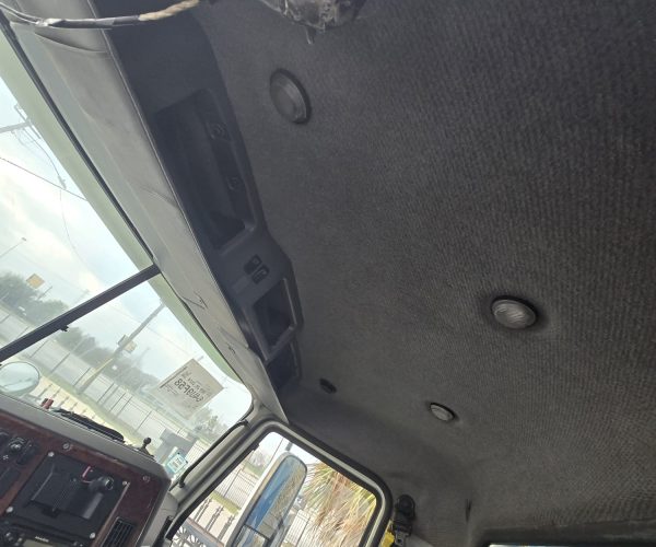 2013 MACK DUMP TRUCK TRI-AXLE STEEREABLE THIRD AXLE 014