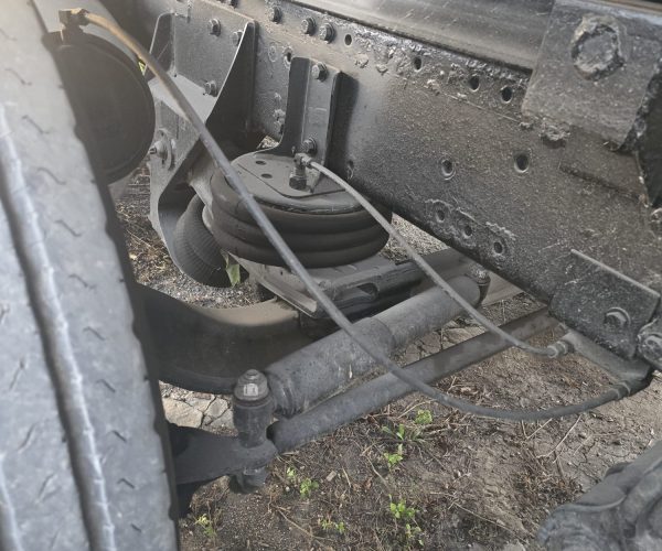 2013 MACK DUMP TRUCK TRI-AXLE STEEREABLE THIRD AXLE 017