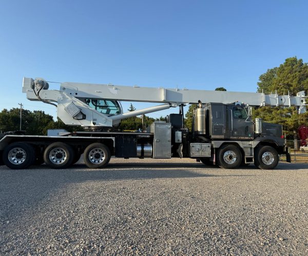 2013 MANITEX 45110 BOOM TRUCK CRANE TRI-AXLE 35 TONS LIFTING 001