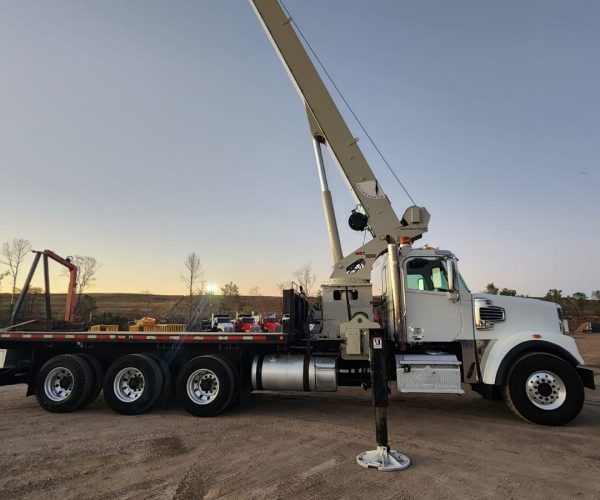 2013 NATIONAL NB30 30 TON CRANE BOOM 005