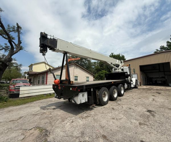 2013 NATIONAL NBT30 30 TON BOOM TRUCK CRANE 003
