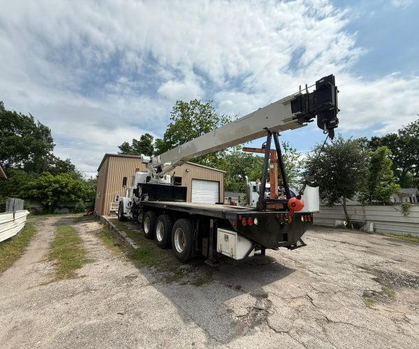 2013 NATIONAL NBT30 30 TON BOOM TRUCK CRANE 004