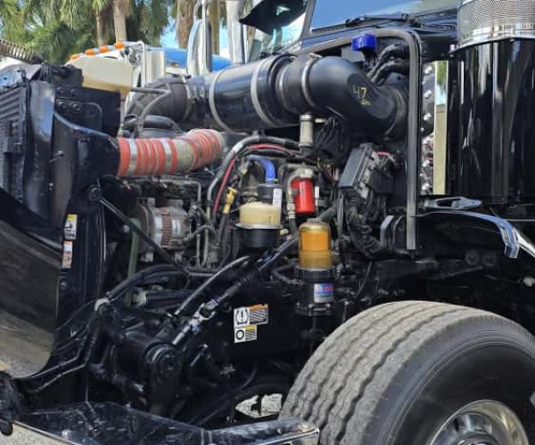 2013 PETERBILT 365 DUMP TRUCK TRI-AXLE WSTEEREABLE THIRD AXLE 016