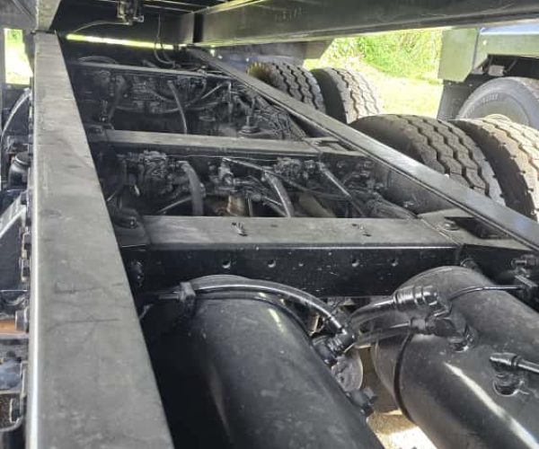 2013 PETERBILT 365 DUMP TRUCK TRI-AXLE WSTEEREABLE THIRD AXLE 023